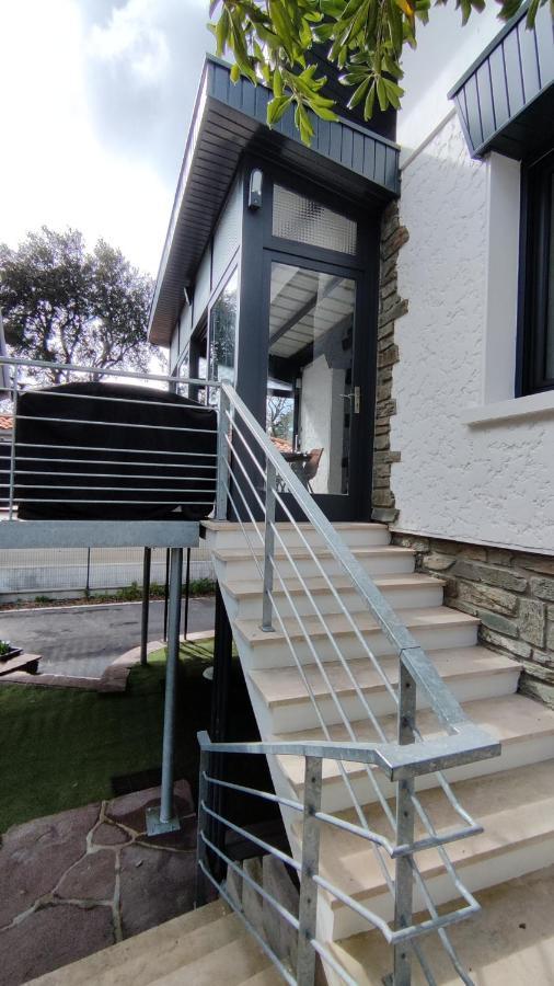 Villa Papillon***. Location Appartement 1Er Etage. Ronce-les-Bains Luaran gambar